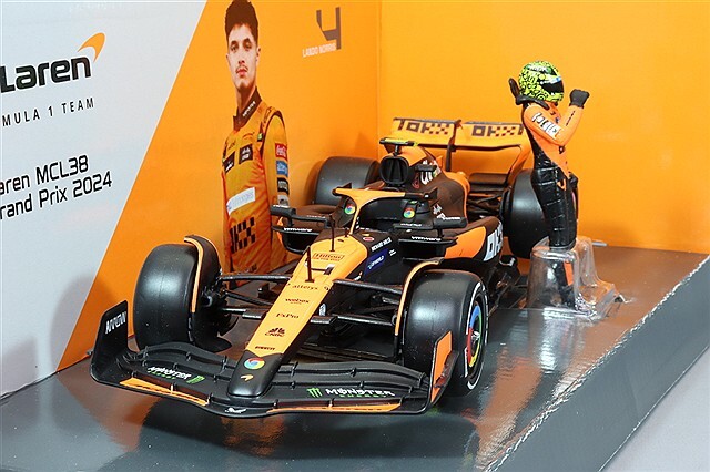 ブラゴ 1/24 マクラーレン F1チーム MCL38 2024 F1 #4 L.ノリス