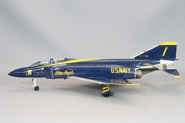 ホビーマスター 1/72 F-4J ファントム2 アメリカ海軍 ブルー