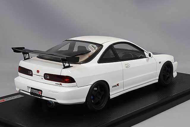 イグニッションモデル 1/18 ホンダ インテグラ (DC2) タイプR ホワイト