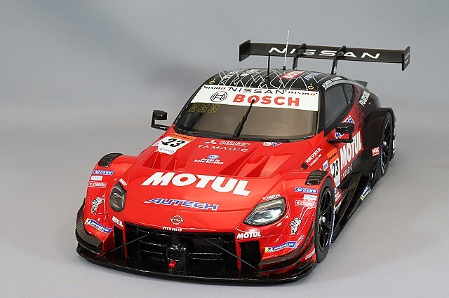 京商 samurai 1/18 モチュール オーテック Z 2022 スーパーGT GT500