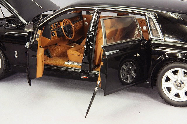 京商 1/18 ロールスロイス ファントム エクステンデットホイールベース