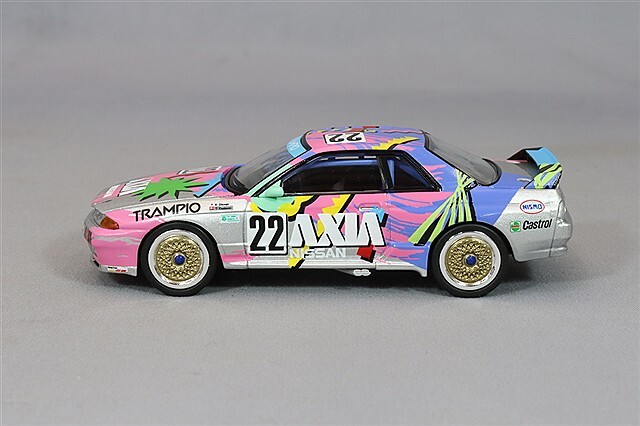 トミカリミテッドヴィンテージ NEO 1/64 アクシア スカイライン 1992
