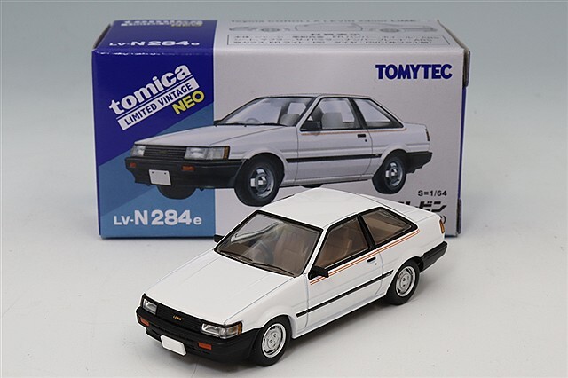 トミカリミテッドヴィンテージ NEO 1/64 トヨタ カローラレビン 2ドア