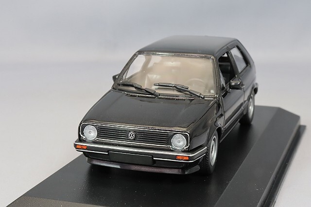 マキシチャンプス 1/43 フォルクスワーゲン ゴルフ 1985 ブラック