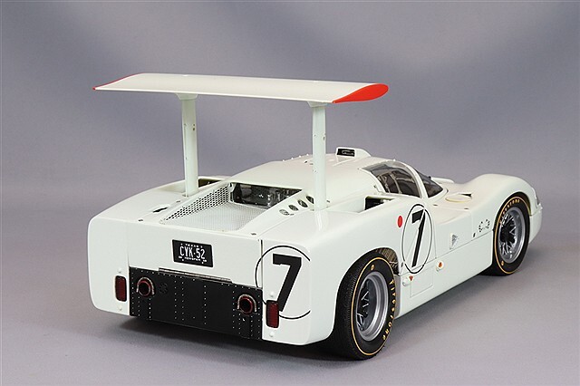 EXOTO 1/18 シャパラル 2F 1967 ルマン24H #7 P.ヒル/M.スペンス 【再