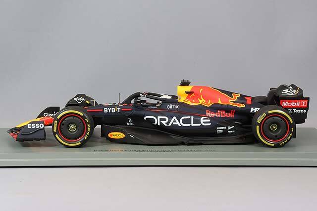 スパーク 1/18 オラクル レッドブルレーシング RB18 2022 F1 ベルギー