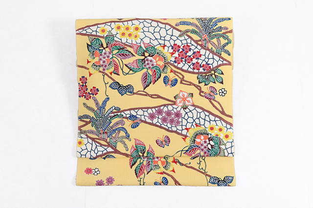 本場琉球 紅型染め 正絹 九寸名古屋帯 蝶と沖縄の草花 黄色