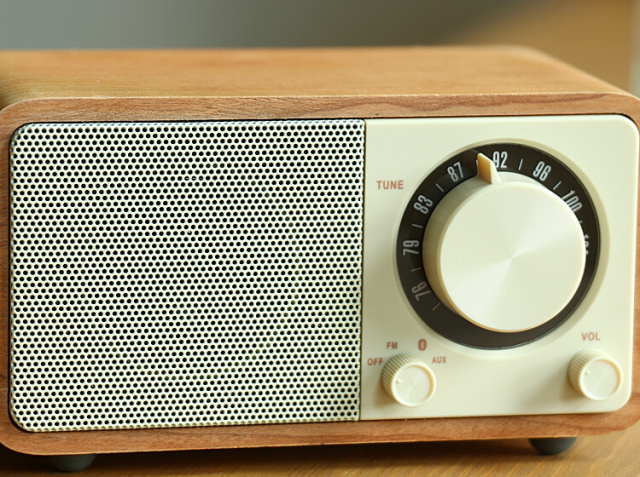 Sangean（サンジーン） WR-301 FMラジオ・Bluetoothスピーカー｜北欧