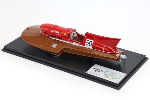 予約商品 ** BBR FER002 1/18 Timossi Ferrari Arno XI 1953 motorboat