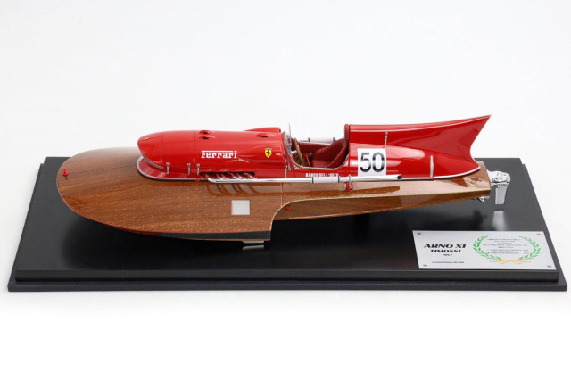 予約商品 ** BBR FER002 1/18 Timossi Ferrari Arno XI 1953 motorboat