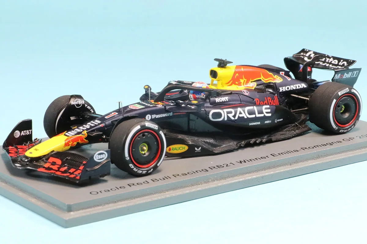 スパーク 1/43 レッドブル・レーシング RB21 No.1 エミリア