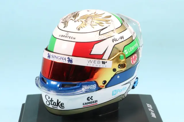 スパーク 1/5 ヘルメット ステークF1チーム・キック・ザウバー G