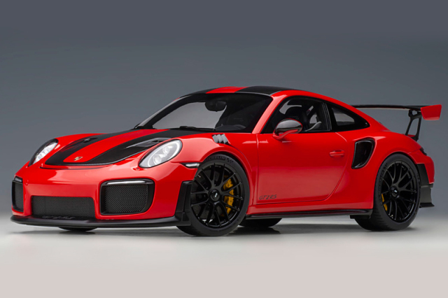 予約] オートアート 1/18 ポルシェ 911 （991.2） GT2 RS ヴァイザッハ