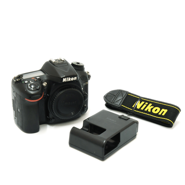 中古】ニコン デジタル一眼 D7200 ボディ【C】