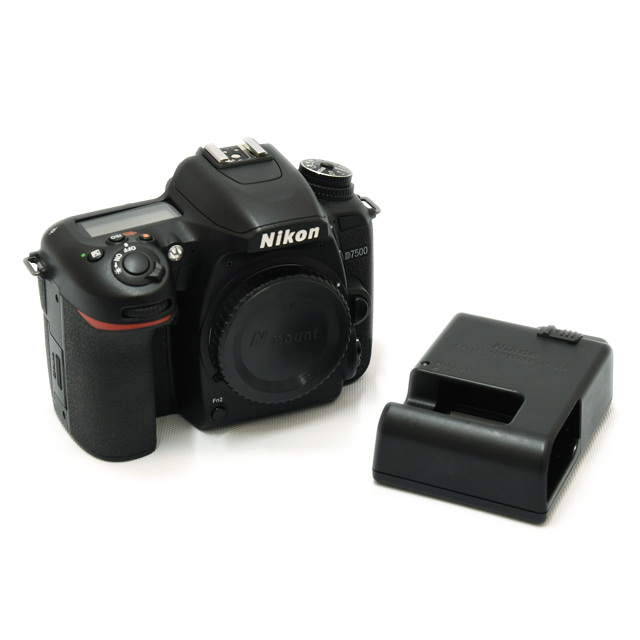 中古】ニコン デジタル一眼 D7500 ボディ【A】15日間保証