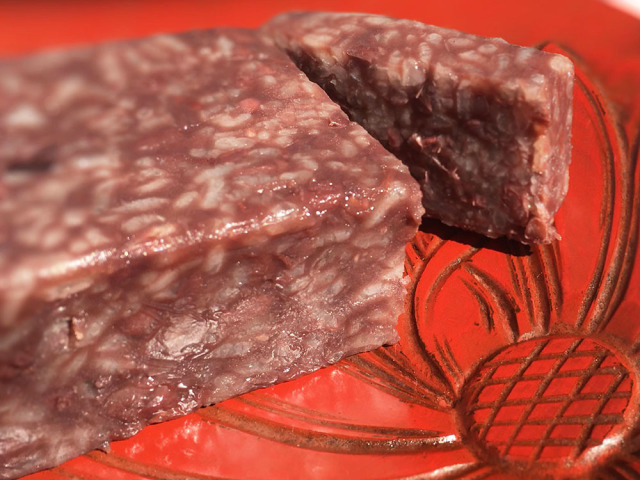 秋田東成瀬村 郷菓 あずきでっち 300g (冷凍)