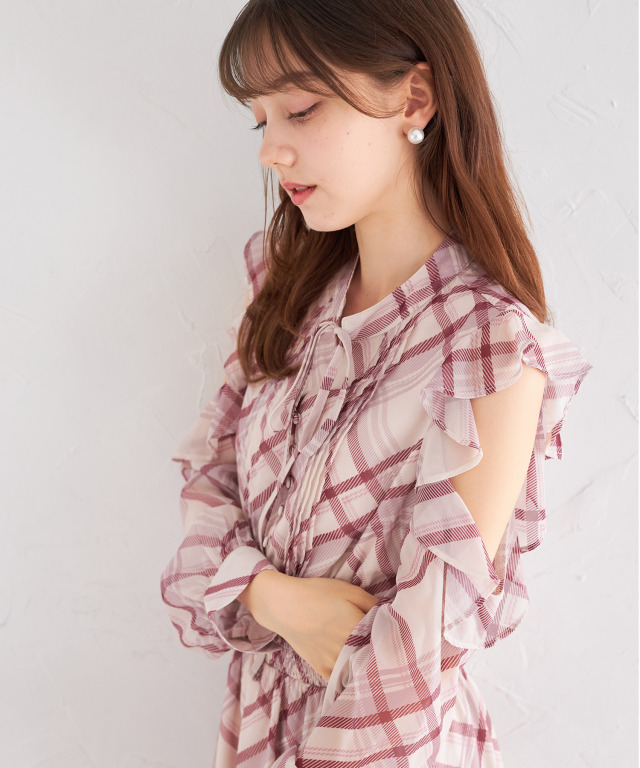 リボン付きフリルオープンショルダーウエストシャーリングチェック