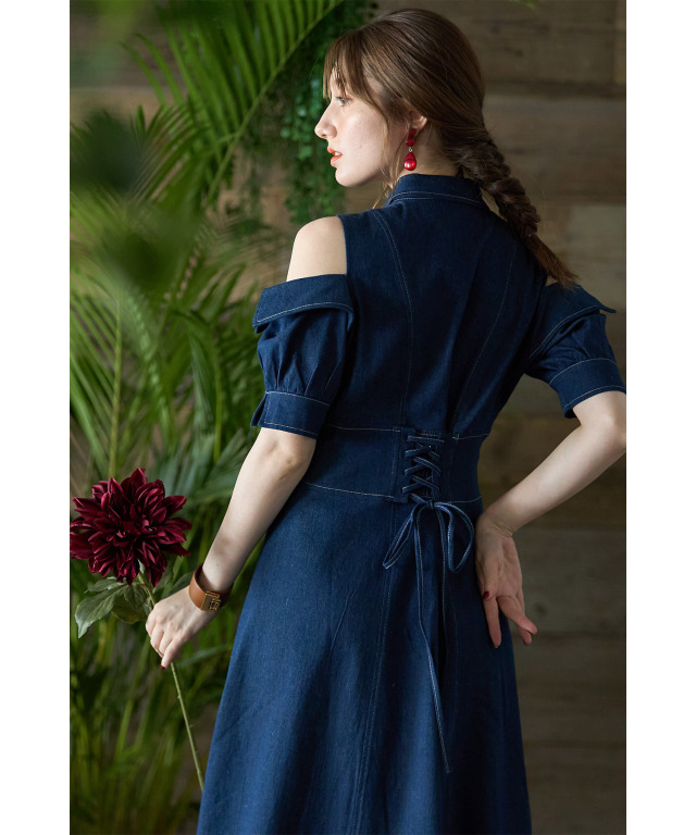 ステッチ入りオープンショルダーバックレースアップデニムシャツワンピース