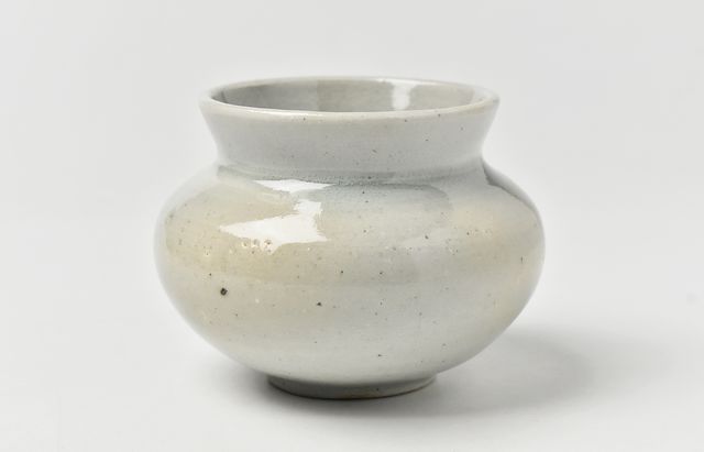 日高伸治 42B 青白磁小壺 ｜ 暮らしのうつわ花田 和食器 通販