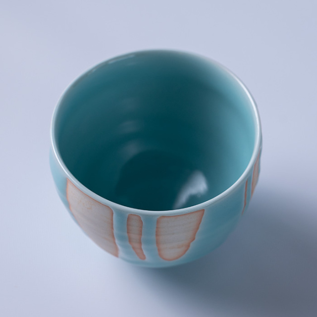 青白磁抹茶茶碗（IH-053） 作家「市川博一」