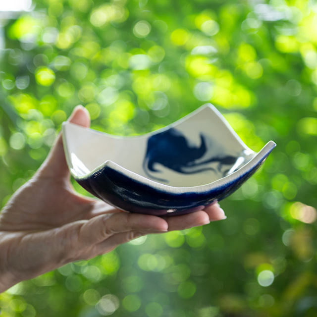 彩墨流角鉢-白青- （JS-690） 作家「瀬津純司」