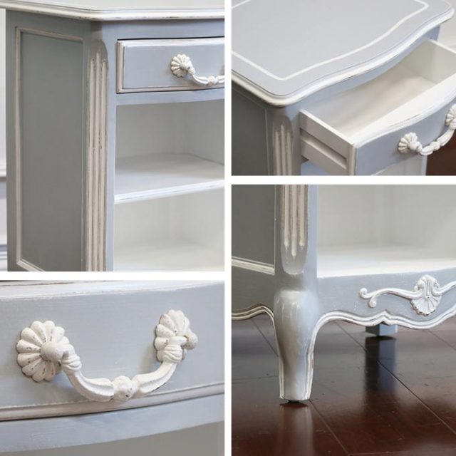 カントリーコーナー（Country Corner) グスタビアン ナイトテーブル