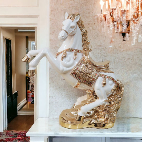 風水・開運インテリア・跳ね馬の置物（立ち馬） Lサイズ （ホワイト