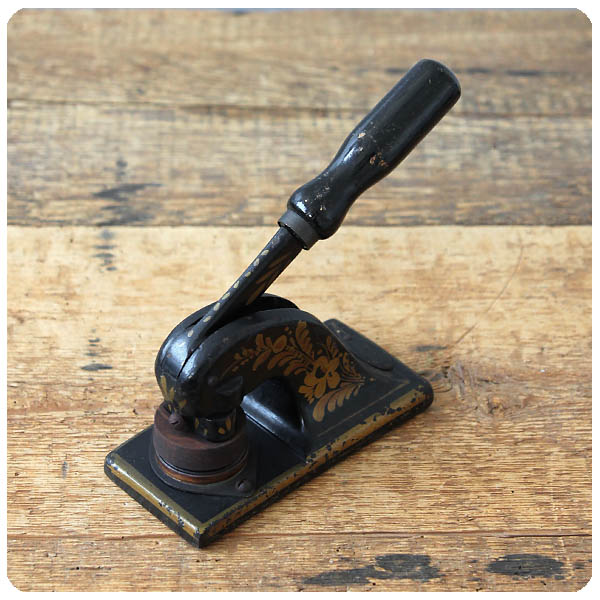 イギリス アンティーク シルバープレート製 キャンドルスタンド3灯/銀