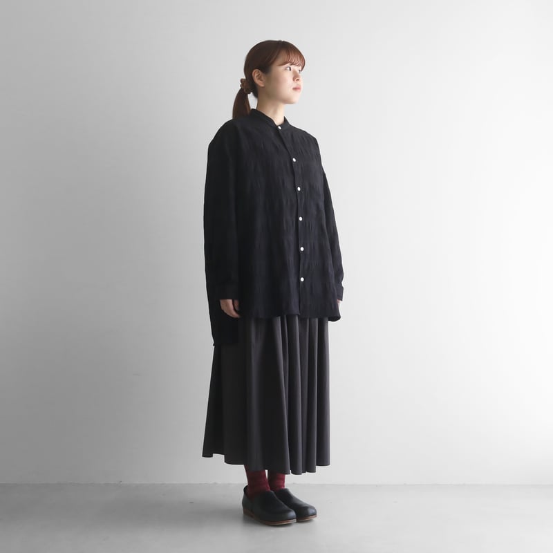 柄二重織シャトルジャガードバンドカラーオーバーシャツ（ブラック