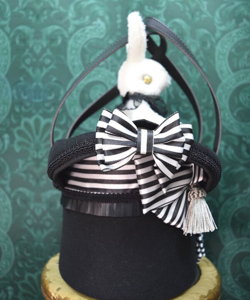 kki.2384 白うさぎのマジックシルクHATBAG。＜白黒＞ | 危機裸裸商店
