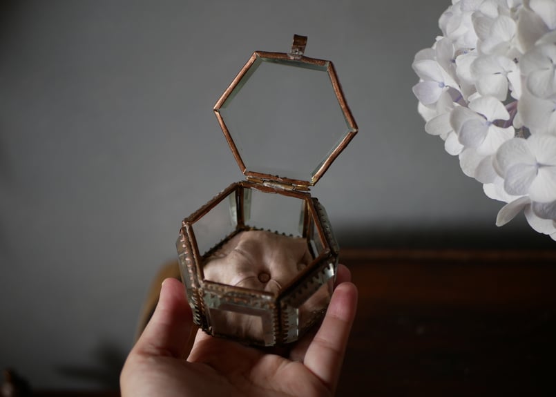 六角形 ピンク オルモルガラス ジュエリーボックス フランス