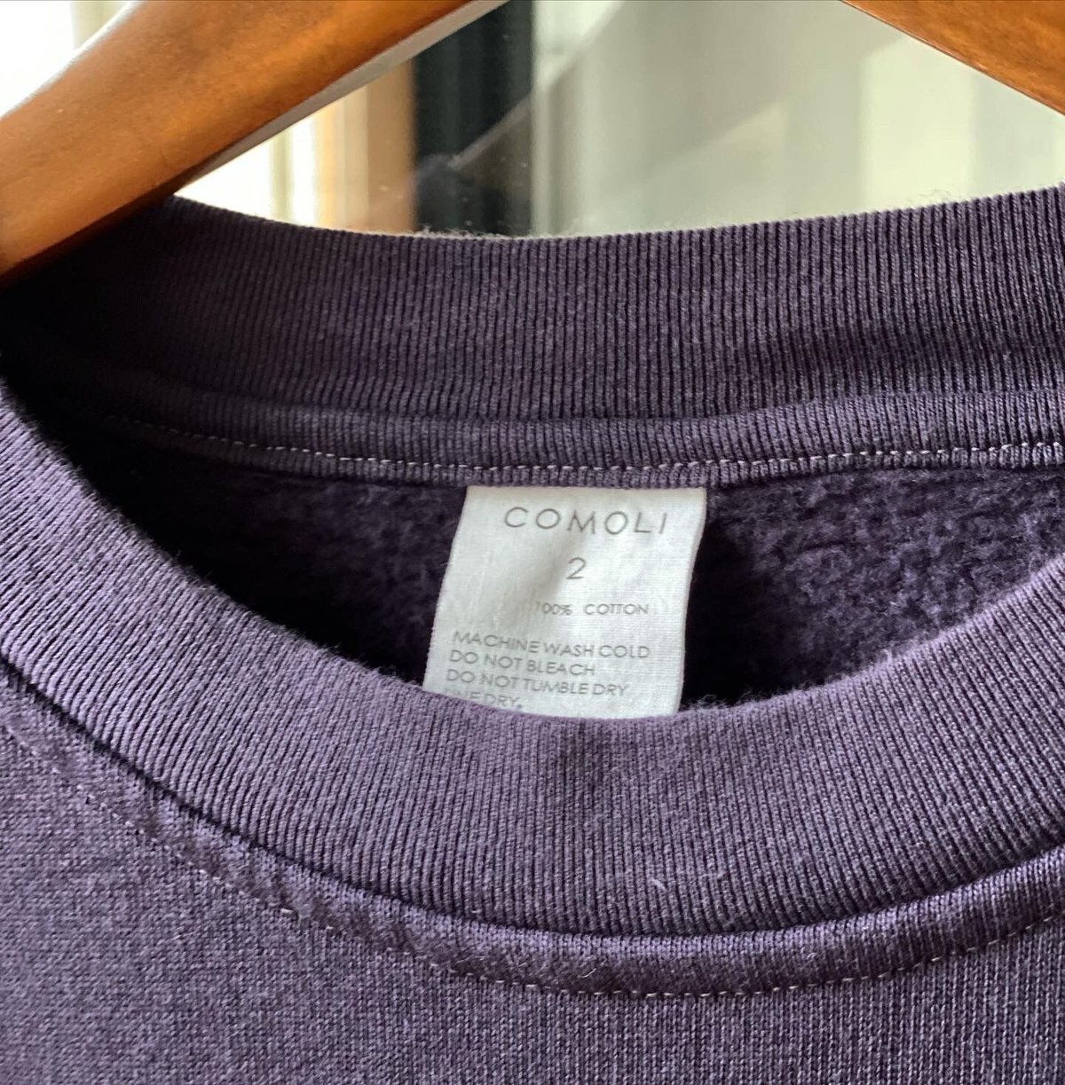 COMOLI コットン吊裏毛 クルーネック FADE NAVY | Less Higas