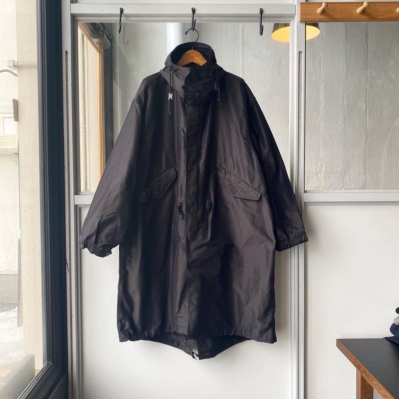 COMOLI コットンシルク フーデッドコート | Less Higashikawa