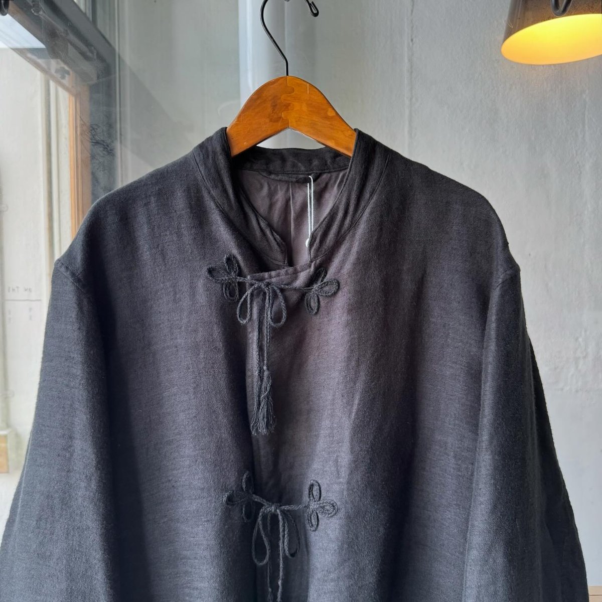 COMOLI リネン起毛 スタンドカラージャケット | Less Higashikawa