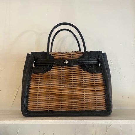 エバゴス | STORES