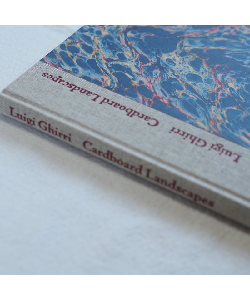 CARDBOARD LANDSCAPES｜Luigi Ghirri | button