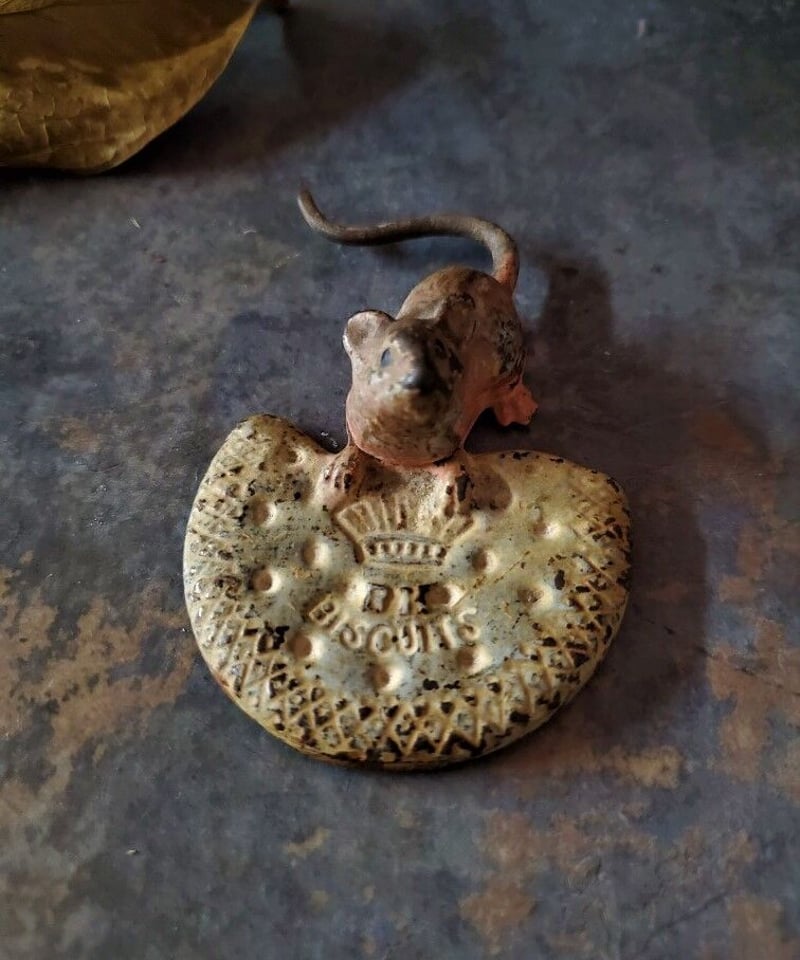 ネズミとビスケットのペーパーウェイト アンティーク品 | アンティーク