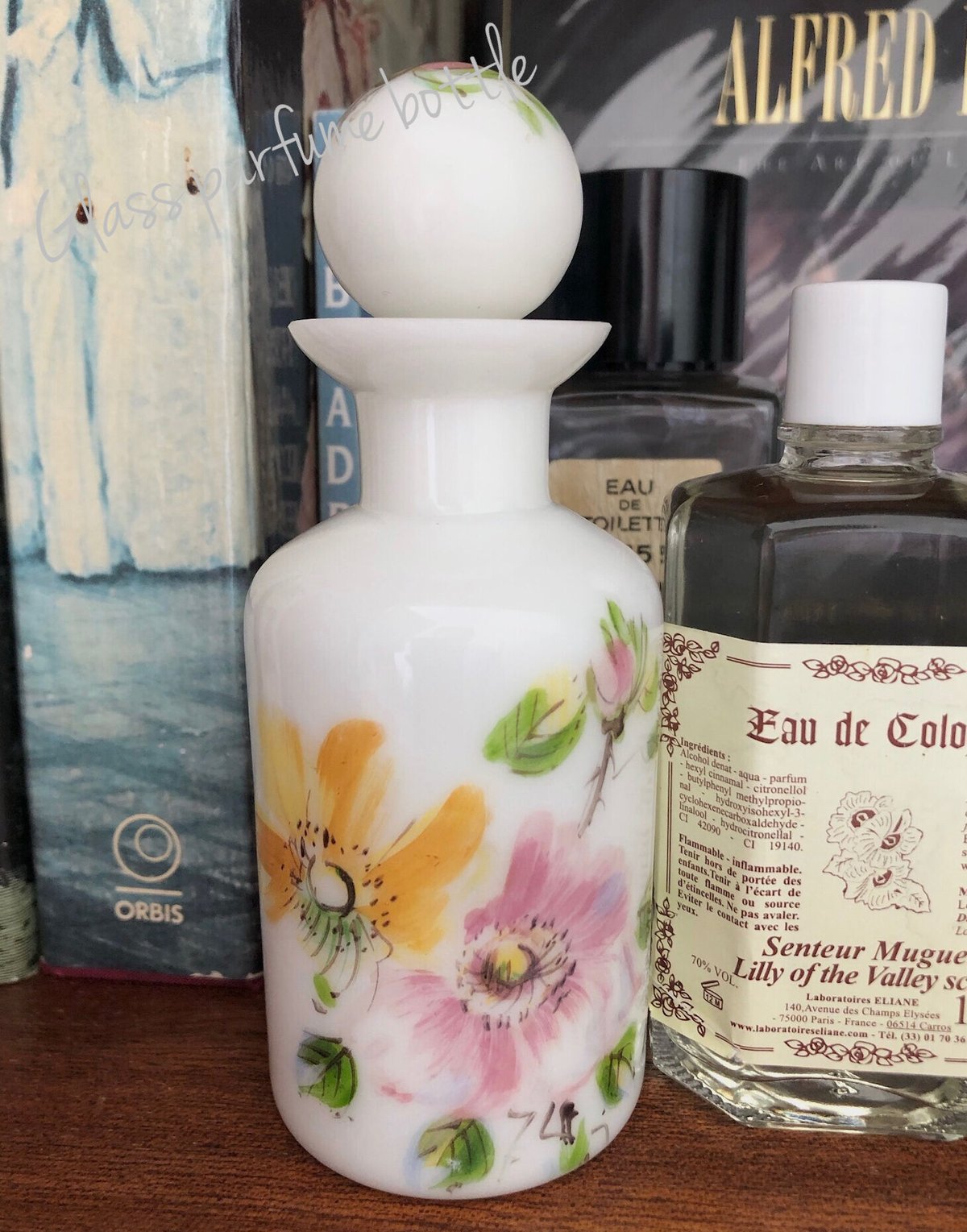 ○ ヴィンテージ1950s-60s フラワー香水ボトル○オパリン／ミルク