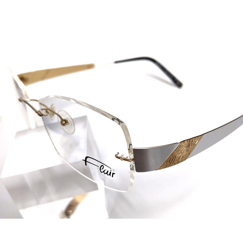 ドイツ職人の高級フレーム「Flair(フレアー)」、華やかで軽やかに