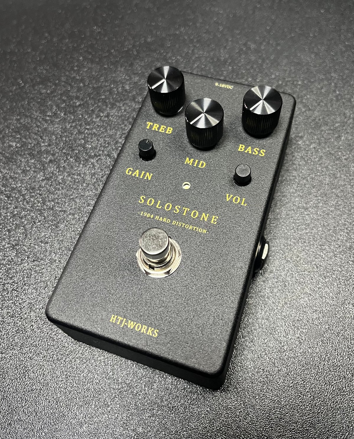 SOLOSTONE -1984 HARD DISTORTION-〈NEW〉納期7~10営業日