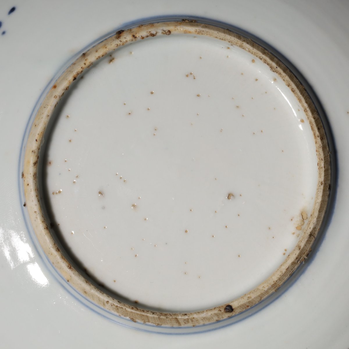 明 古染付吹墨に雲鶴文五寸皿 | LYAN ARTS' Collection online