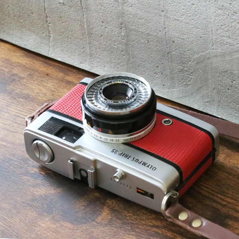 OLYMPUS】 TRIP 35 フィルムカメラ（分解整備済・レッドリザード貼り革