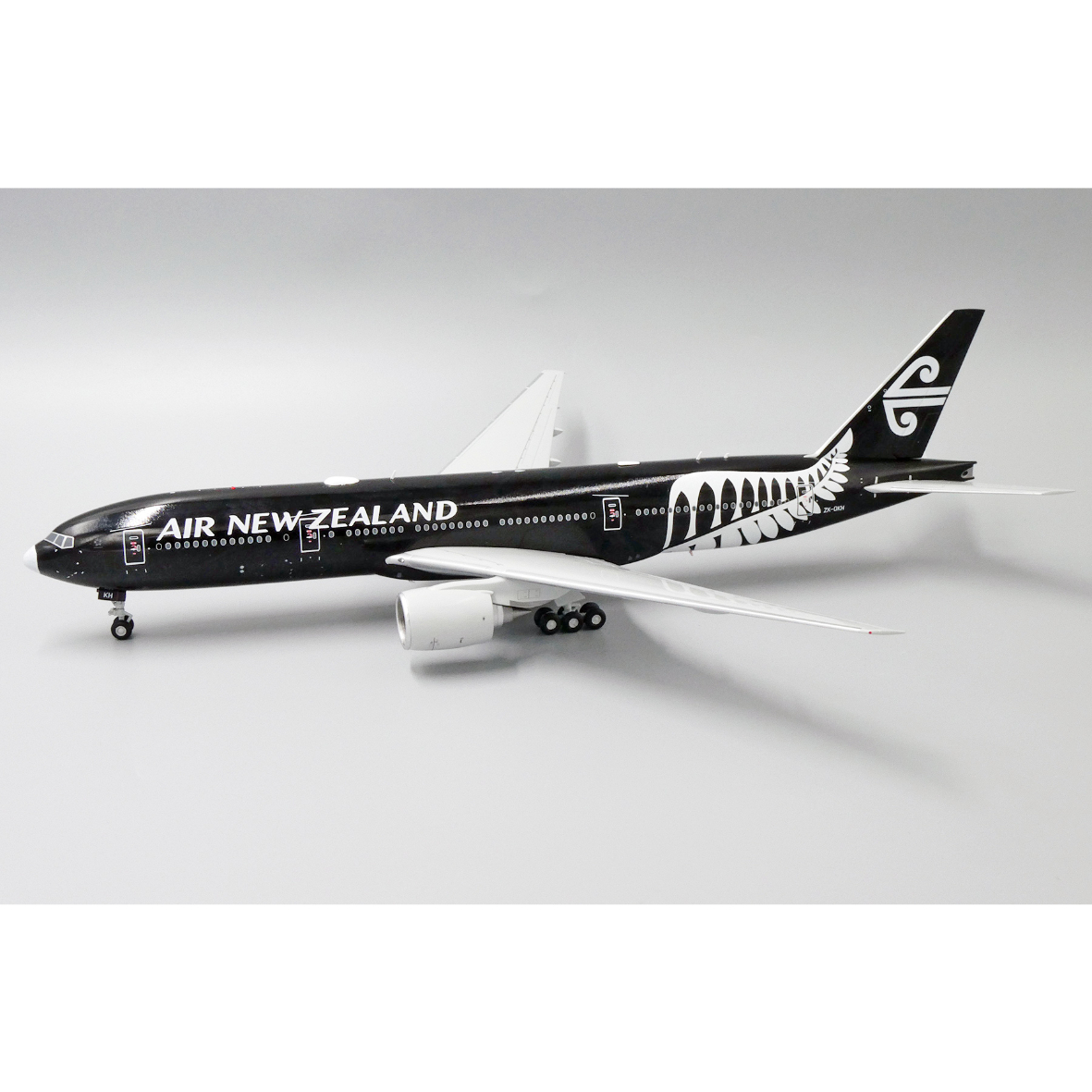 1/200 777-200ER ニュージーランド航空「スターアライアンス特別塗装機