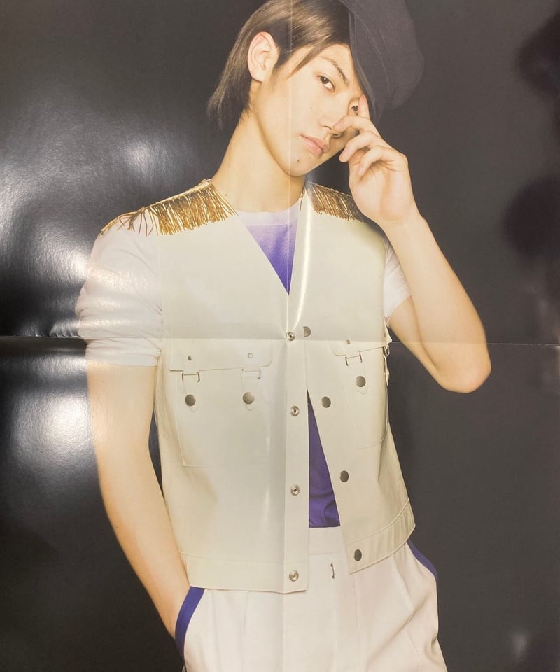 三浦春馬 写真集 20TH ANNIVERSARY SPECIAL BOOK 「20」 ポスタ