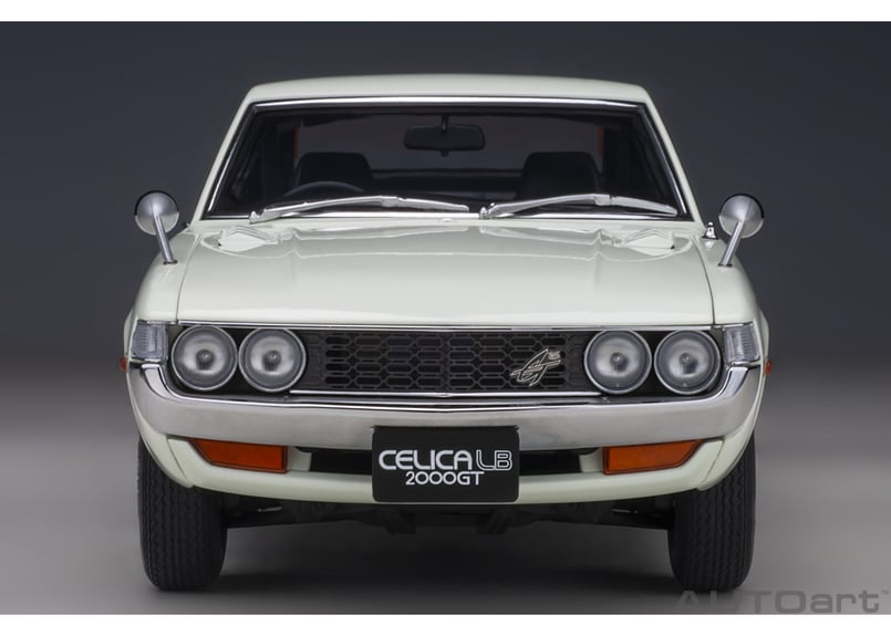 AUTOart 1/18 トヨタ セリカ リフトバック 2000GT （RA25） 1973