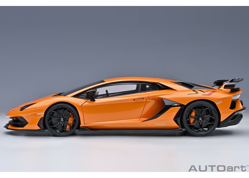 AUTOart 1/18 ランボルギーニ アヴェンタドール SVJ （パール