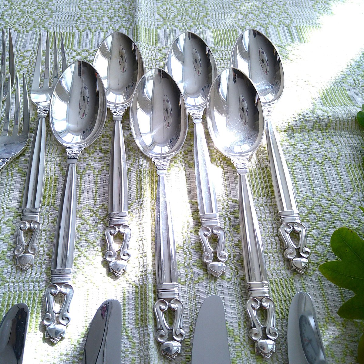 GeorgJensenエコーンのディナー用のフォークとナイフとスプーンの6人用