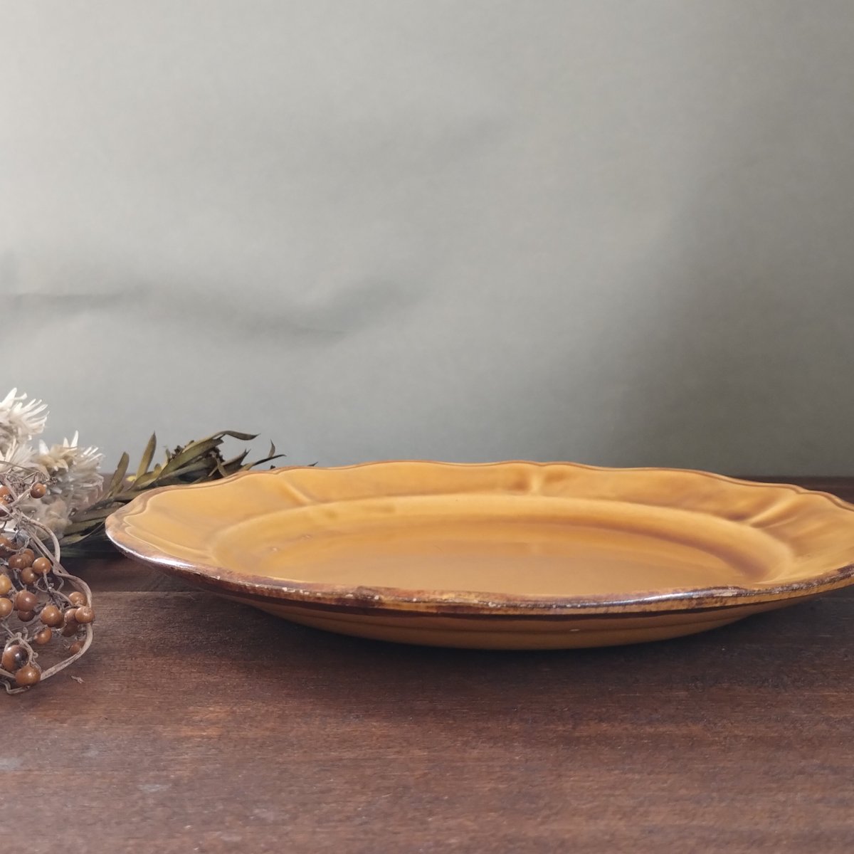 フランスヴィンテージ 南仏黄釉の花リムプレート a | フランス