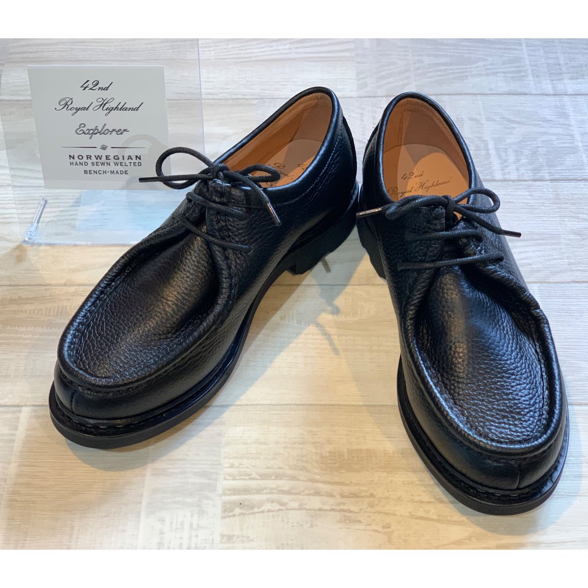42ND ROYAL HIGHLAND エクスプローラー チロリアン ブラック | LEAT