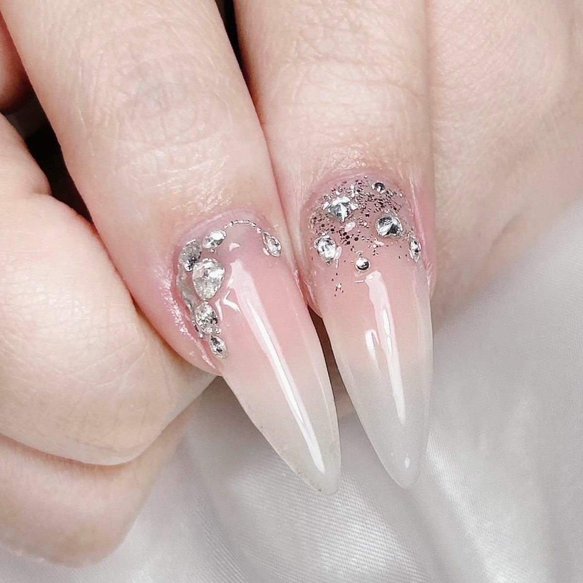 イノゼル エアフィックスカラー ホワイト＆ブラック | Boutique Korea